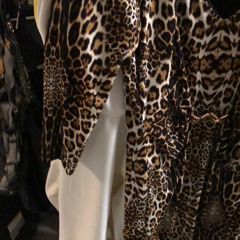 Dress - Picture 3 of 4